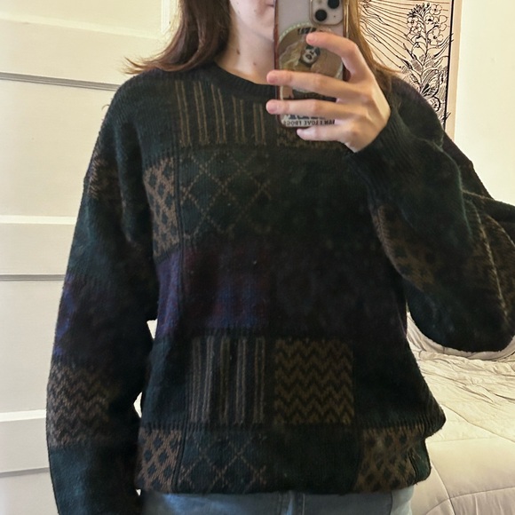 Claybrooke Multicolor Geometric Crewneck Sweater - Picture 6 of 6
